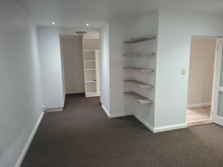 To Let 3 Bedroom Property for Rent in Wavecrest Eastern Cape